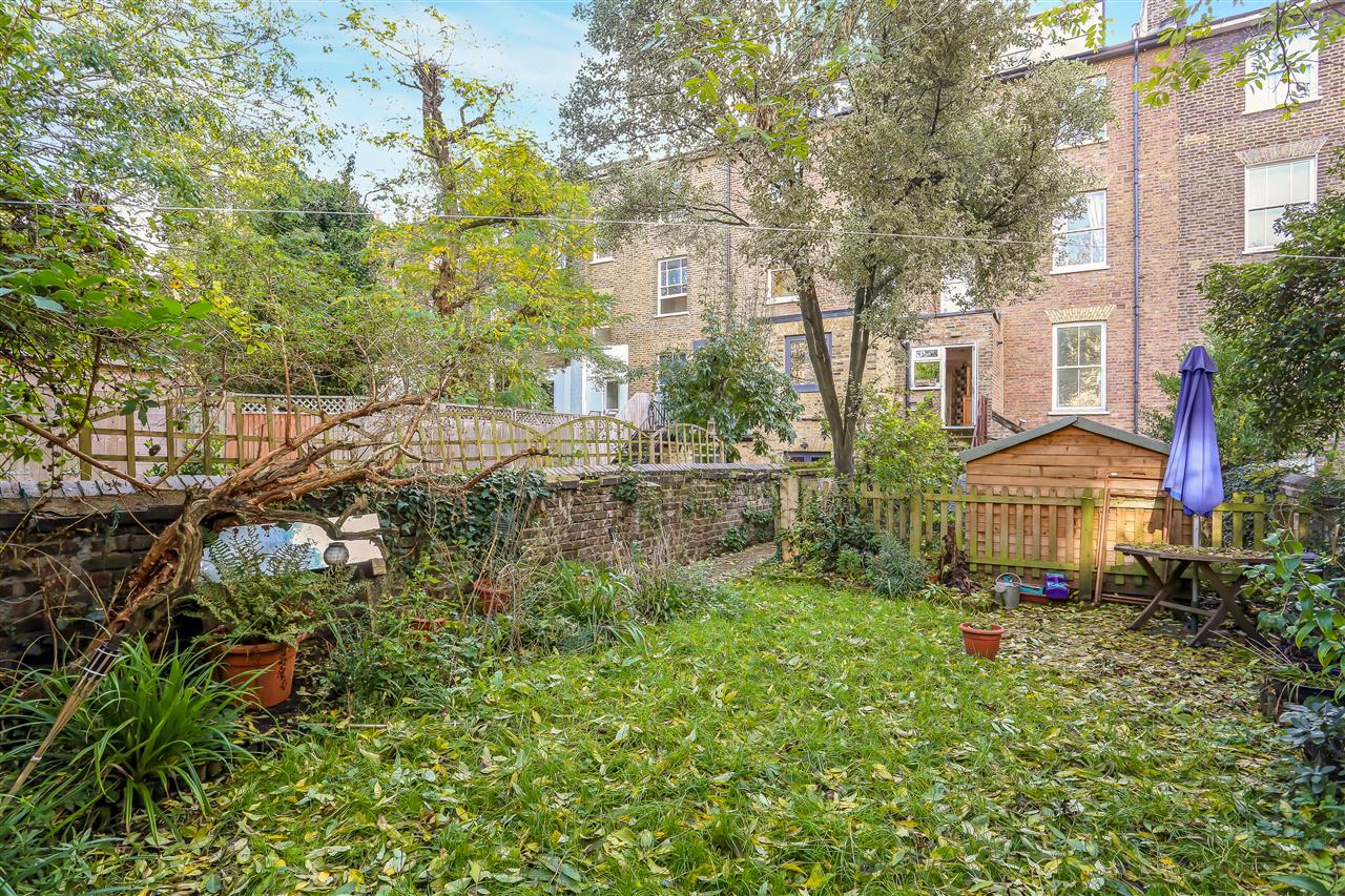 1 bed flat for sale in Tufnell Park Road 10