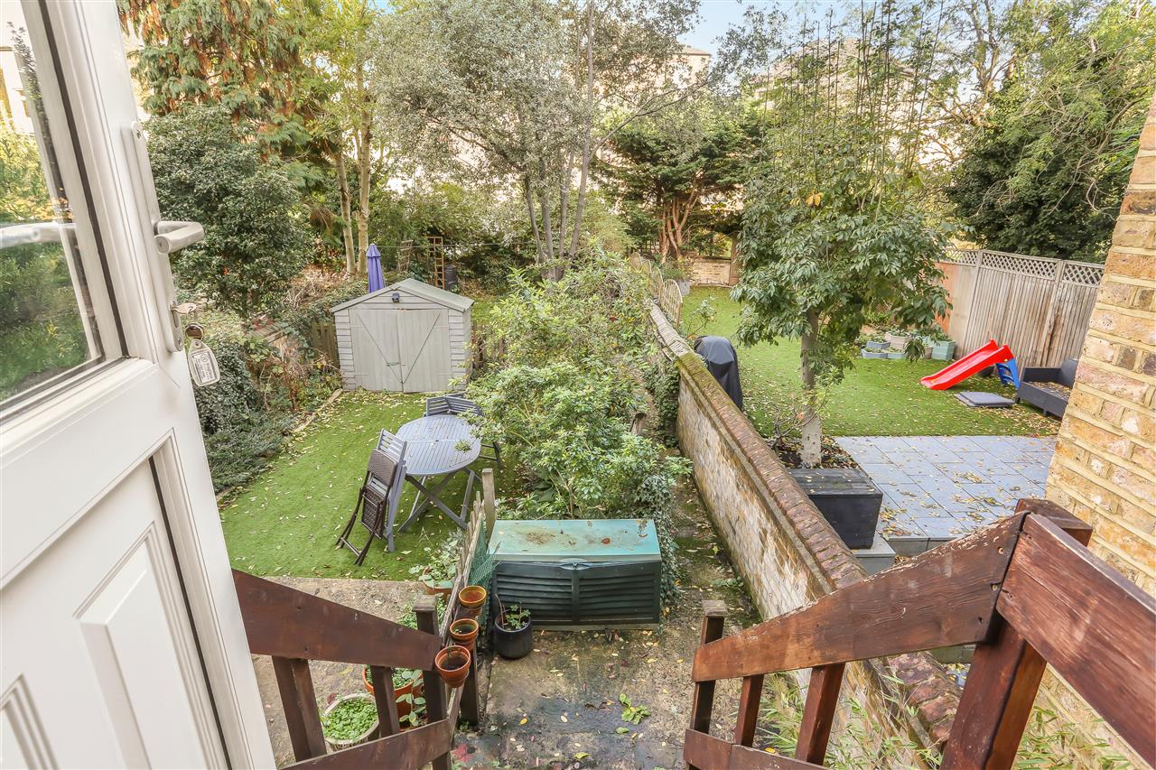 1 bed flat for sale in Tufnell Park Road 11