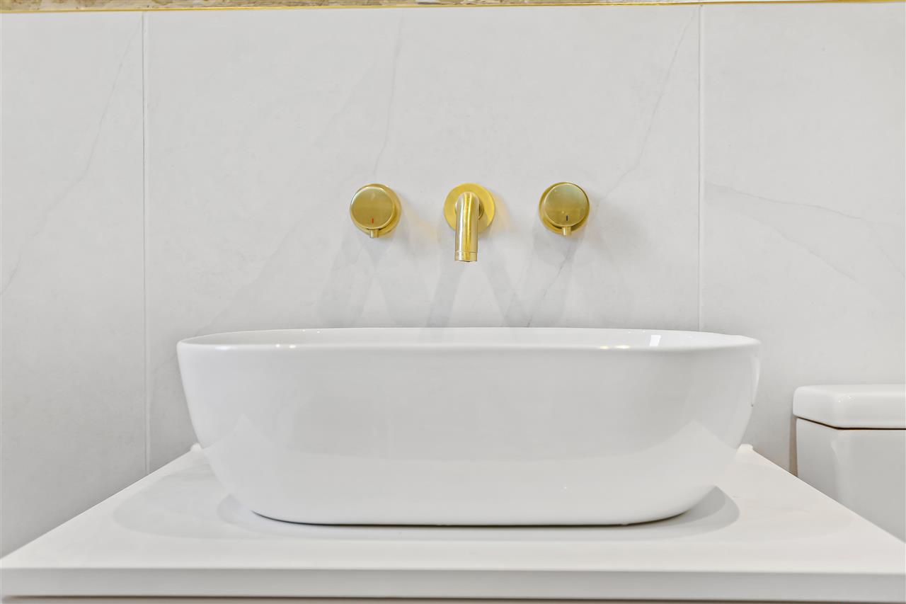 4 bed terraced house for sale in Trecastle Way 13