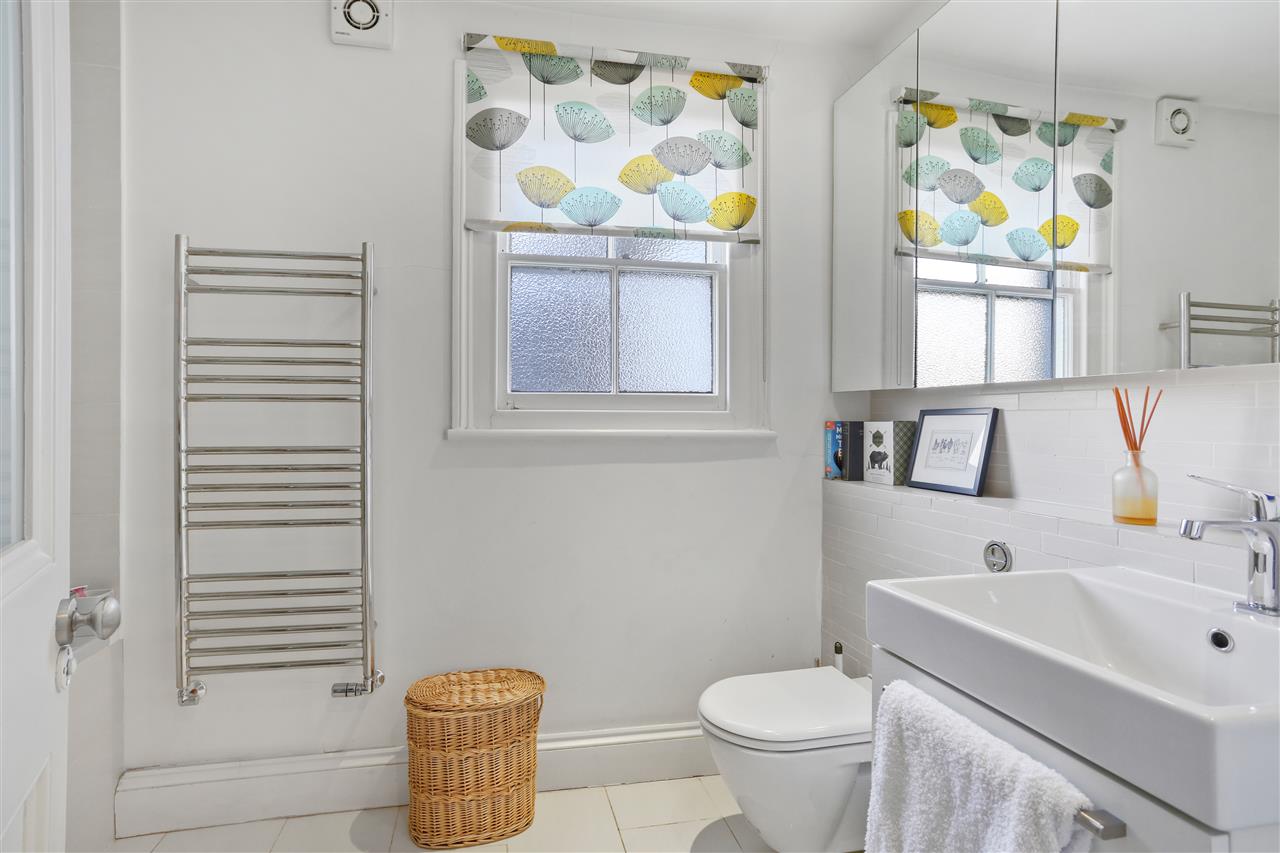 5 bed semi-detached house for sale in Mercers Road  - Property Image 28