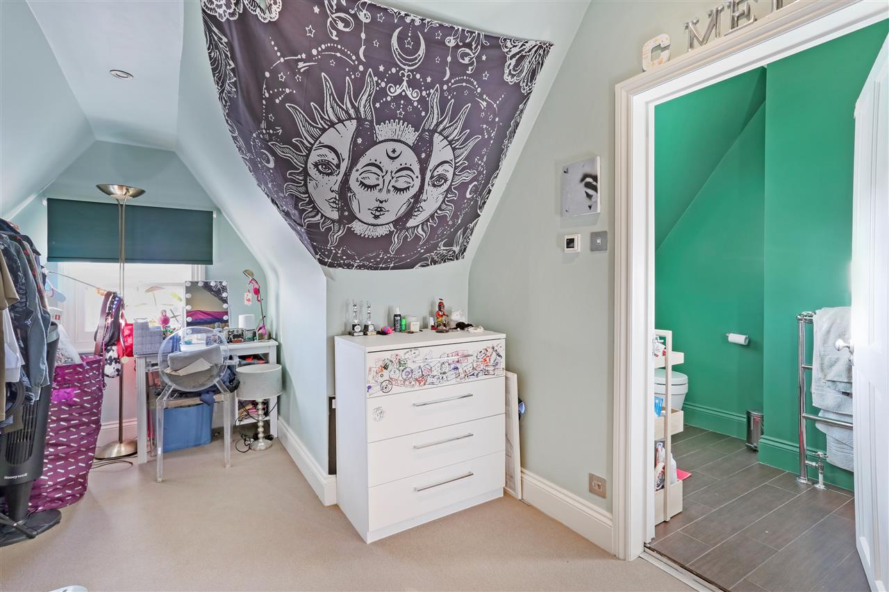 5 bed semi-detached house for sale in Mercers Road 29