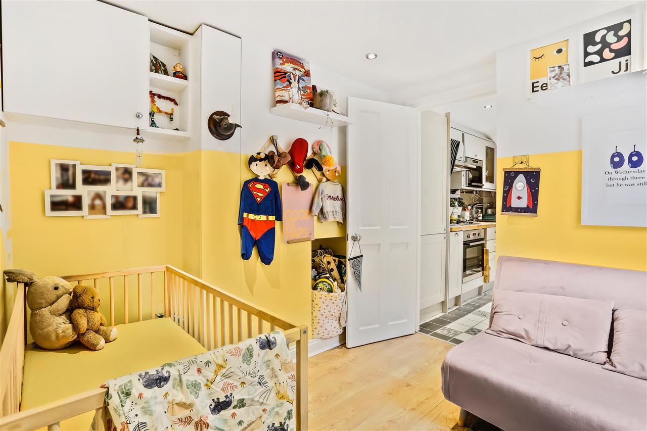 2 bed flat for sale in Burghley Road  - Property Image 12