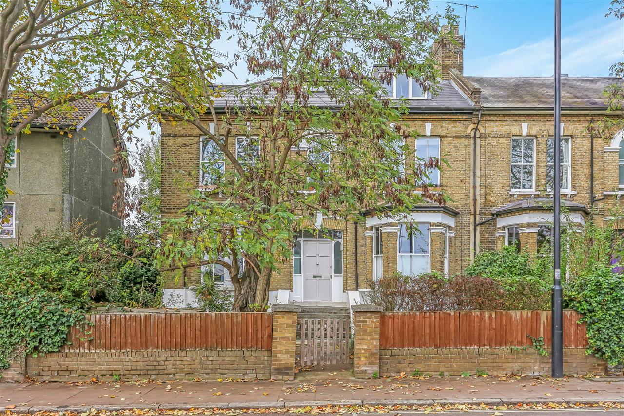 2 bed flat to rent in Dartmouth Park Hill  - Property Image 1
