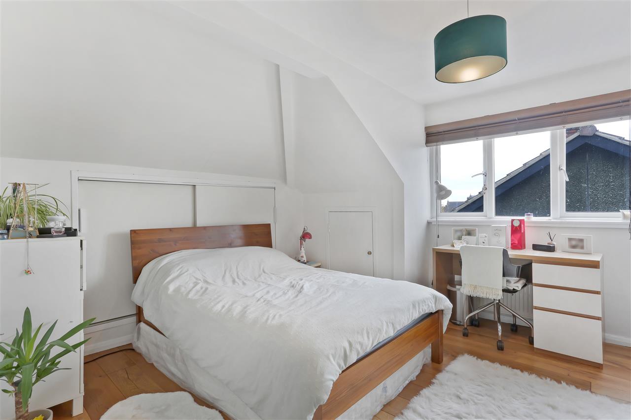 2 bed flat to rent in Dartmouth Park Hill  - Property Image 3