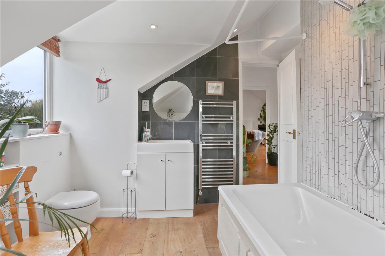 2 bed flat to rent in Dartmouth Park Hill  - Property Image 7