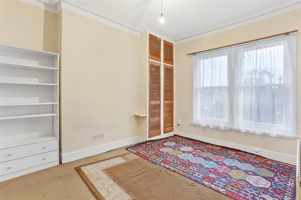 3 bed flat for sale in Archibald Road  - Property Image 4