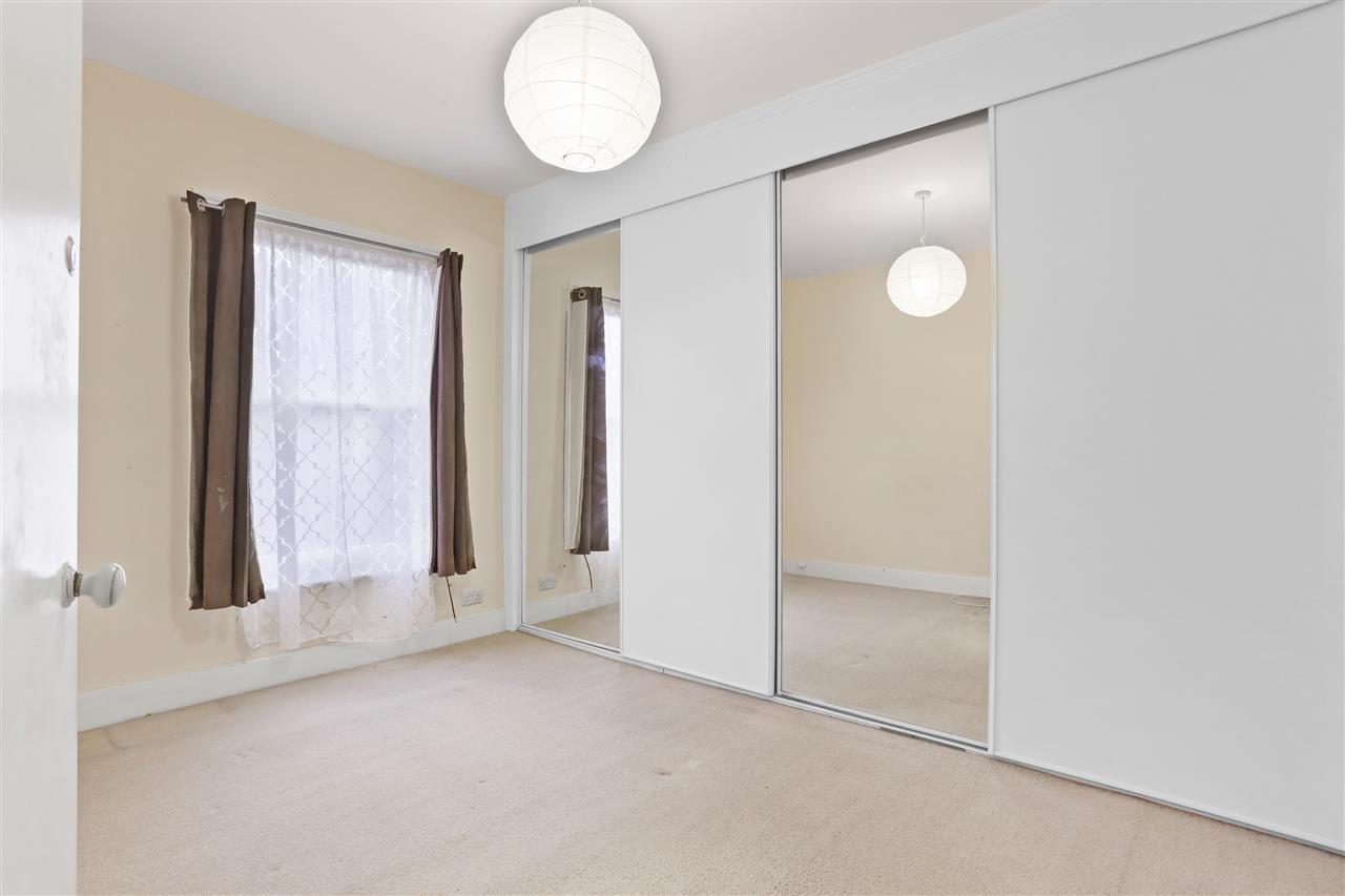 3 bed flat for sale in Archibald Road  - Property Image 5