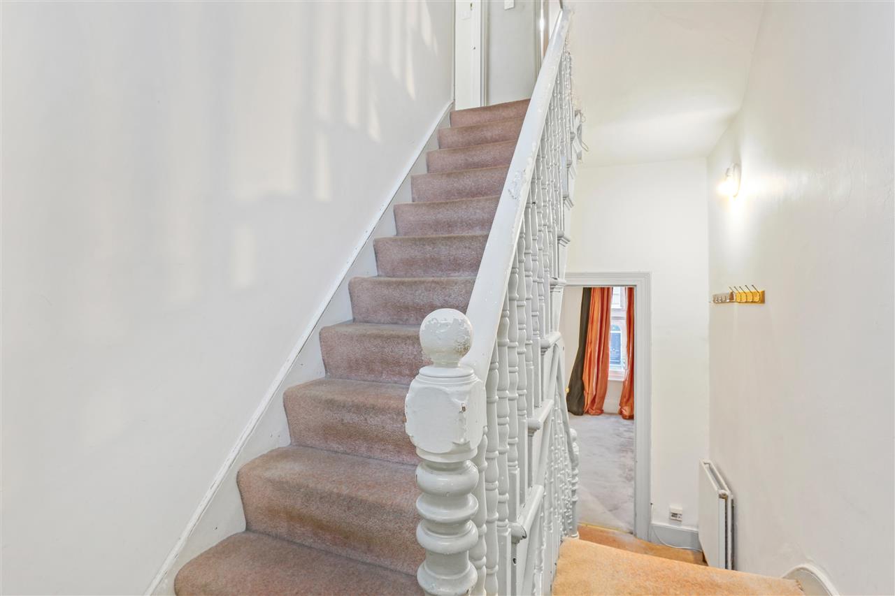 3 bed flat for sale in Archibald Road 12