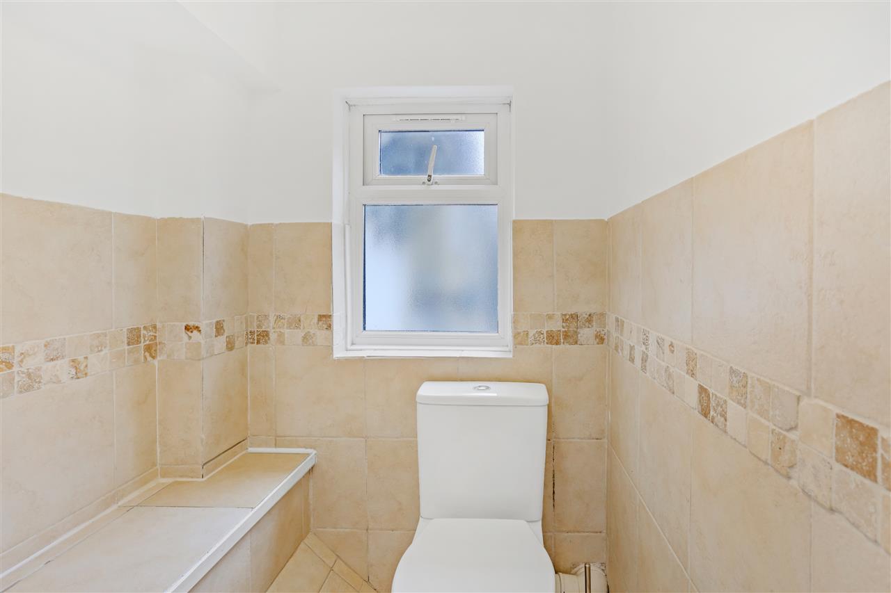 2 bed flat for sale in Archway Road  - Property Image 4