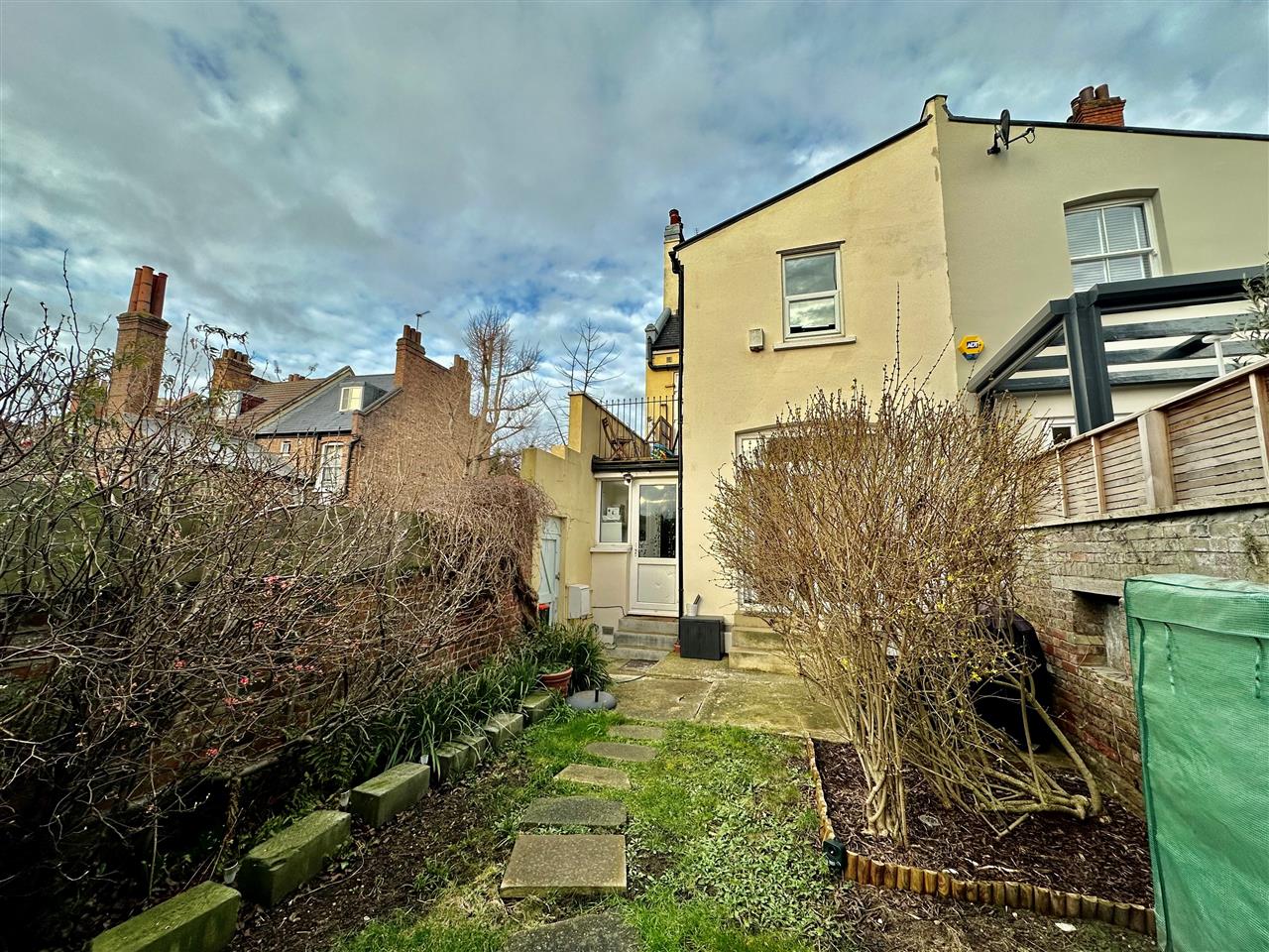 2 bed flat to rent in Bramshill Gardens  - Property Image 16