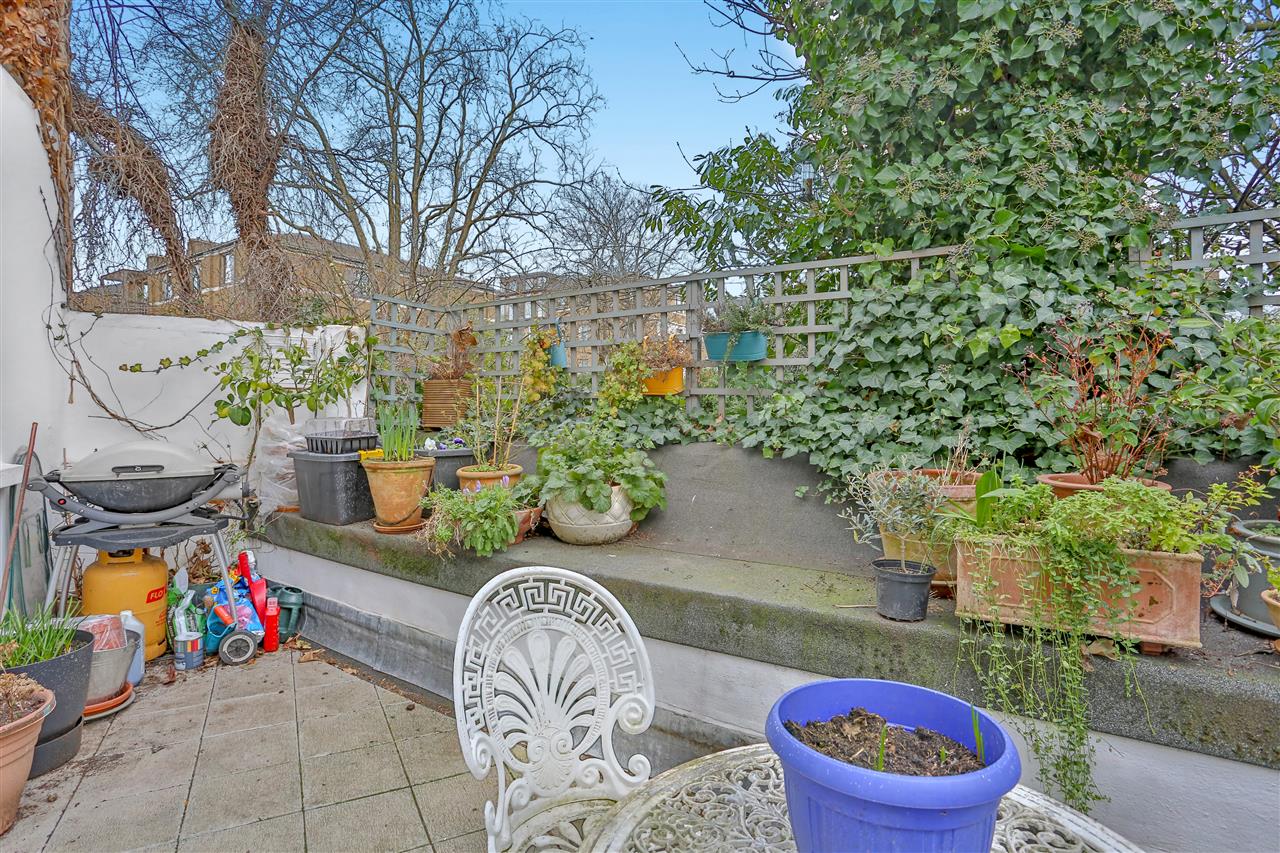 2 bed flat for sale in Melgund Road  - Property Image 11