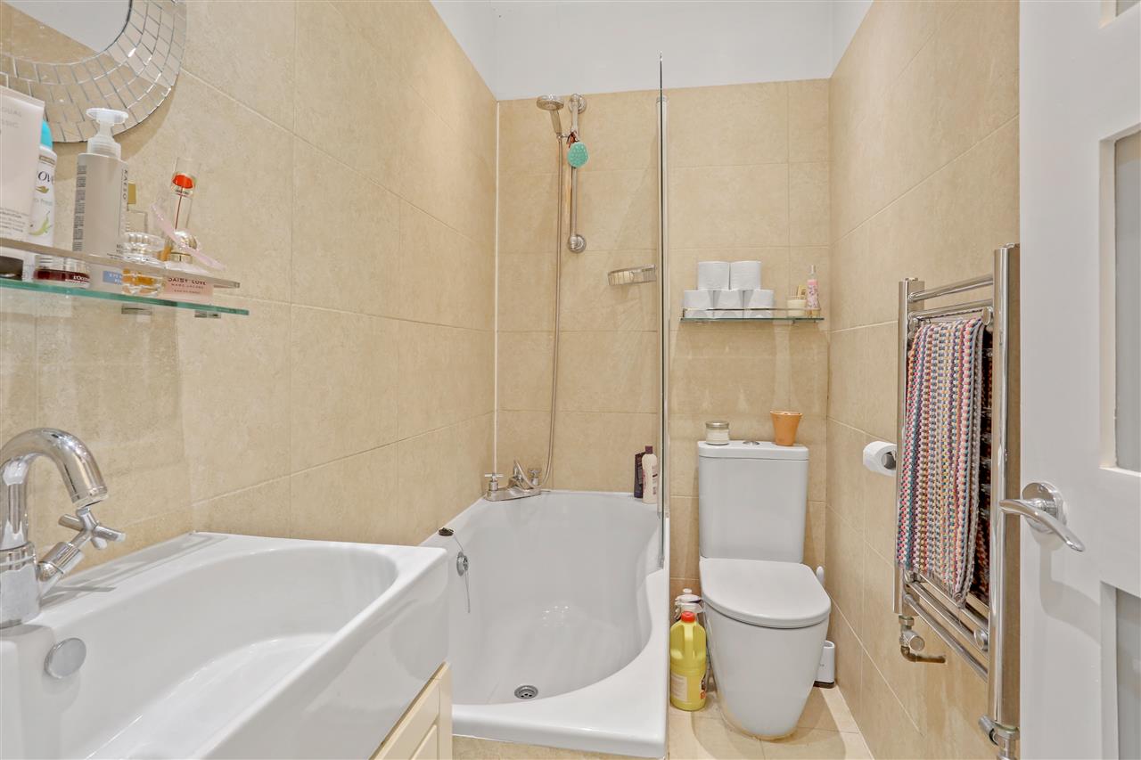 2 bed flat for sale in Melgund Road  - Property Image 13