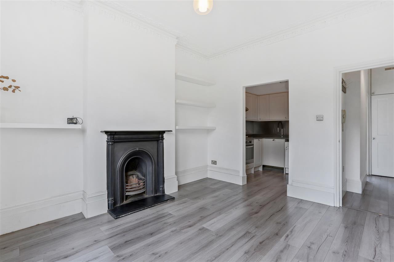 1 bed flat for sale in Hungerford Road  - Property Image 8