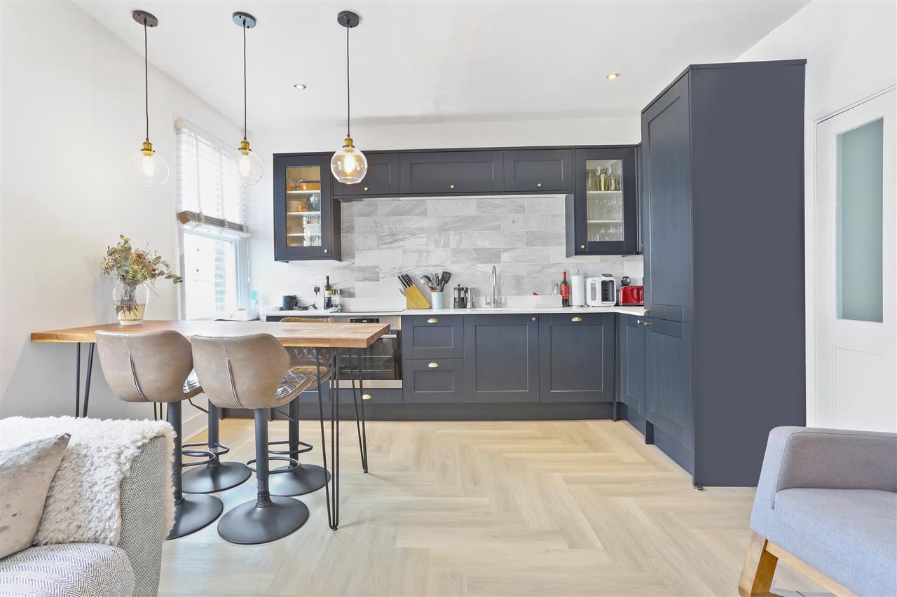 2 bed flat for sale in Tufnell Park Road  - Property Image 2