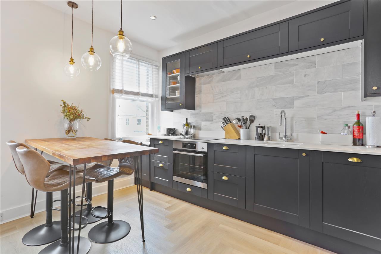 2 bed flat for sale in Tufnell Park Road 8