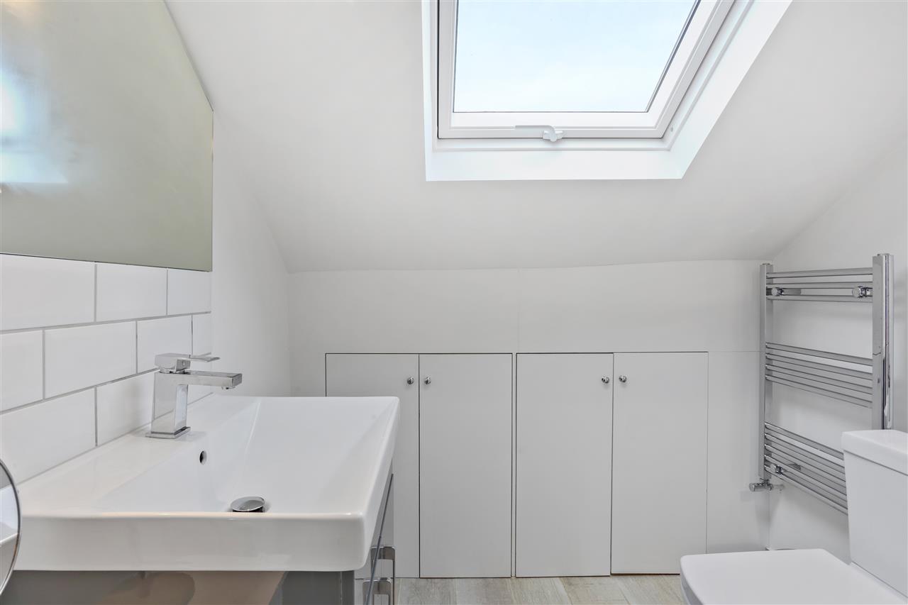 2 bed flat for sale in Tufnell Park Road  - Property Image 17