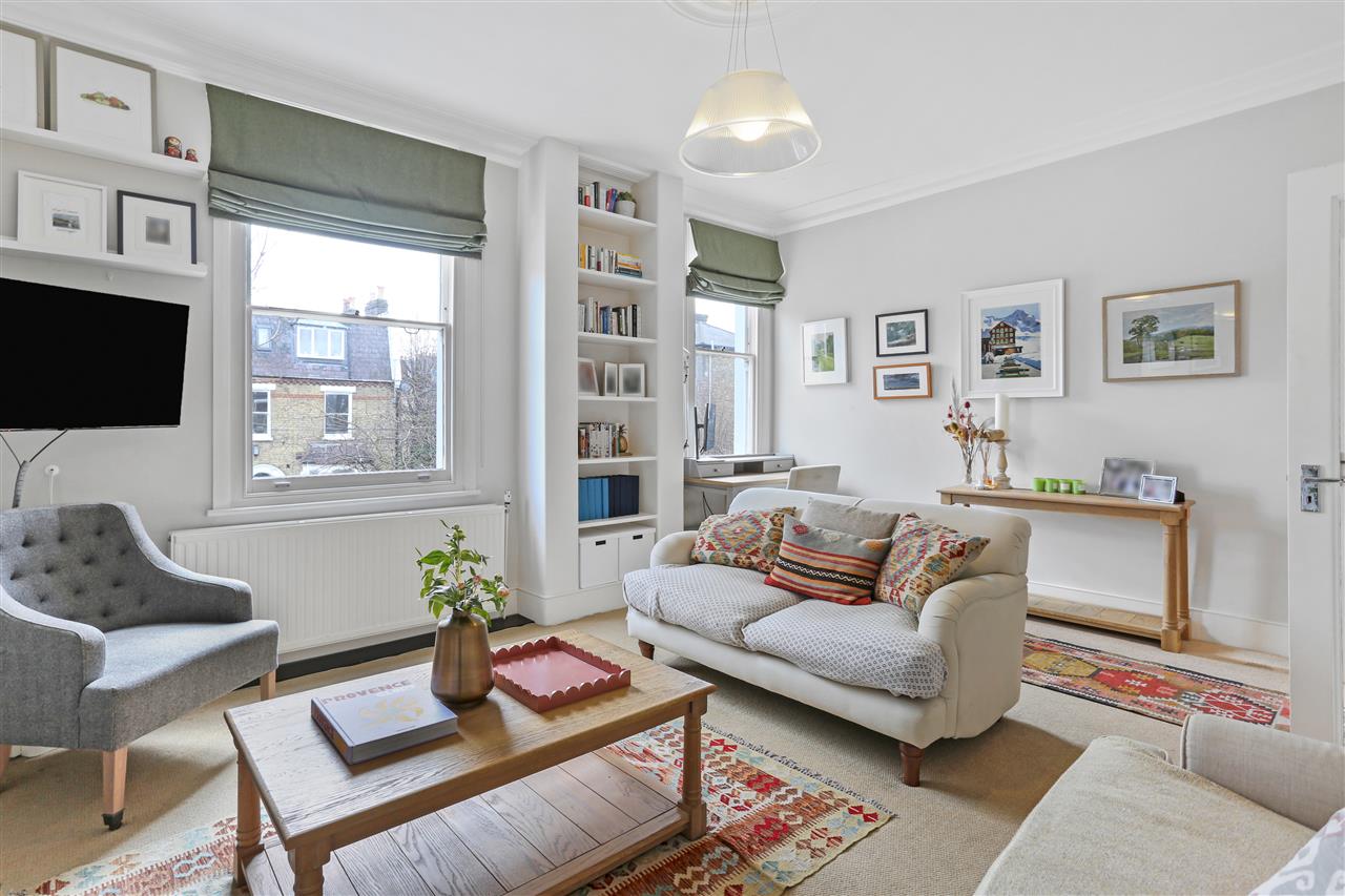 2 bed maisonette for sale in Dalmeny Road 8