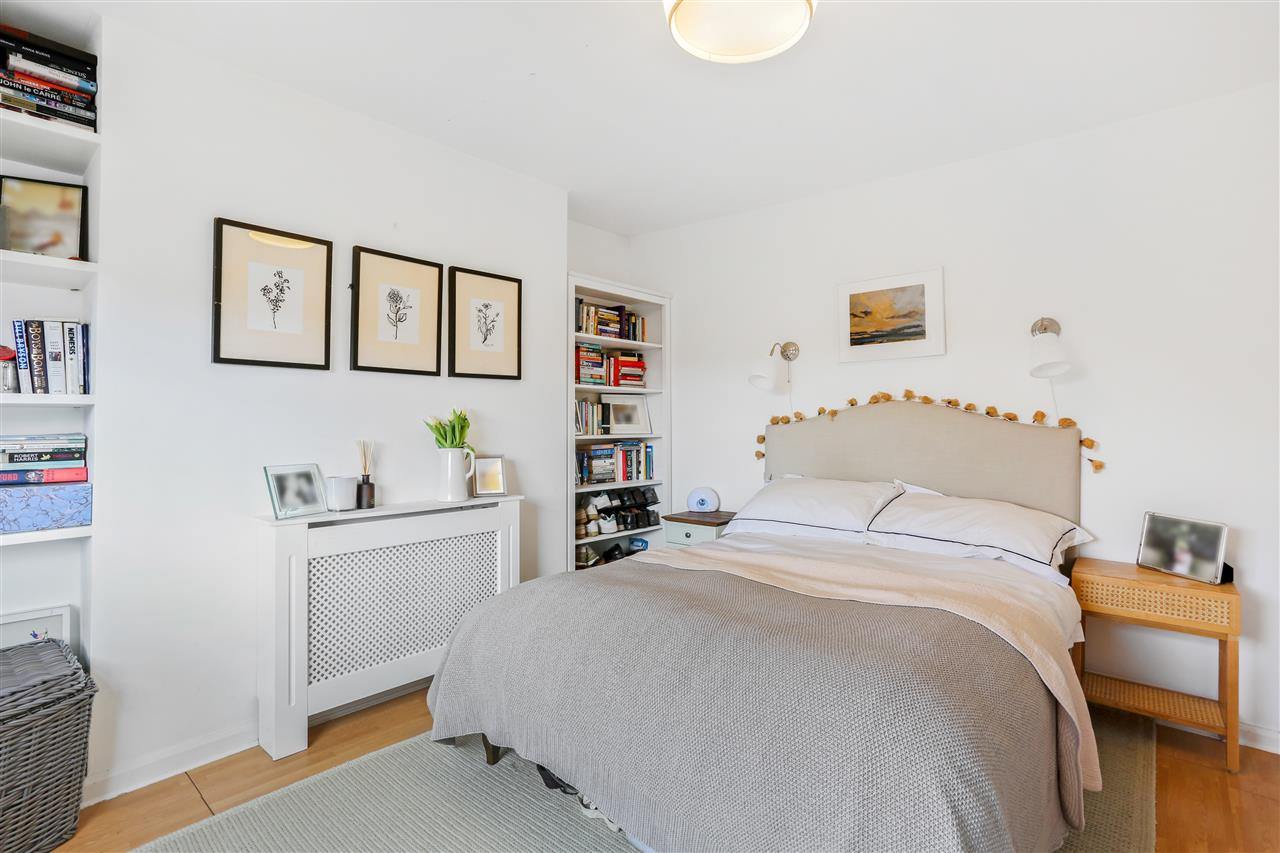 2 bed maisonette for sale in Dalmeny Road 15