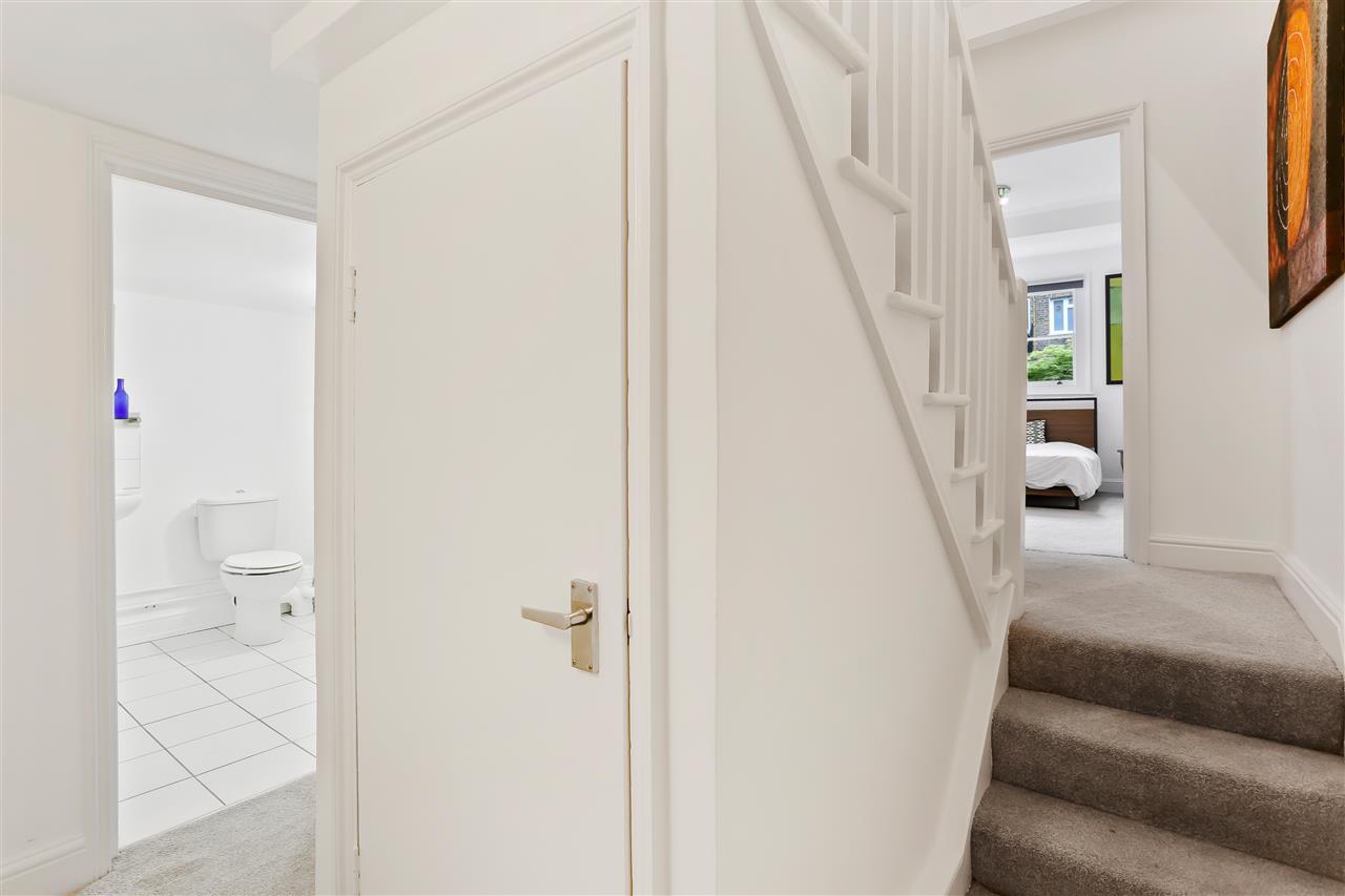 2 bed flat for sale in Tabley Road  - Property Image 12