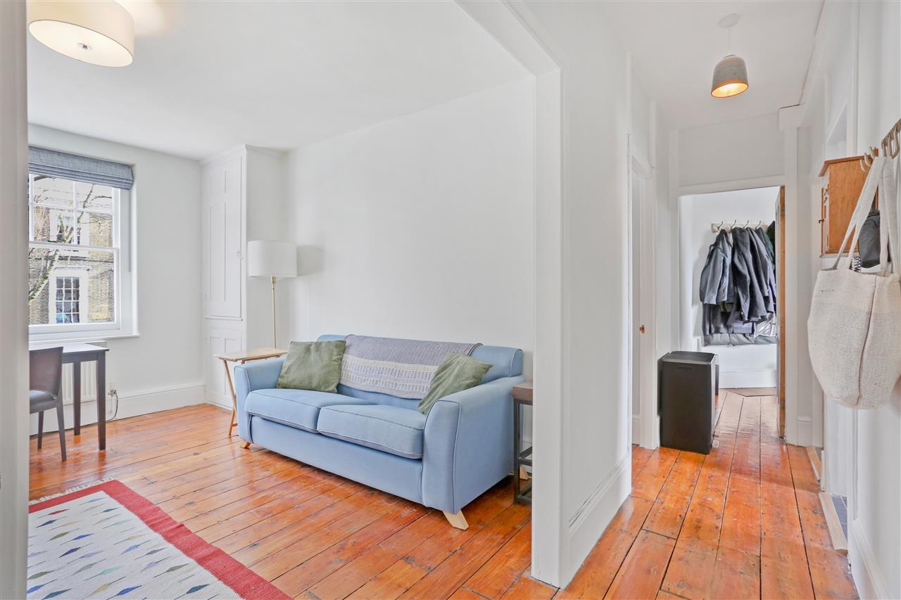 2 bed flat for sale 13