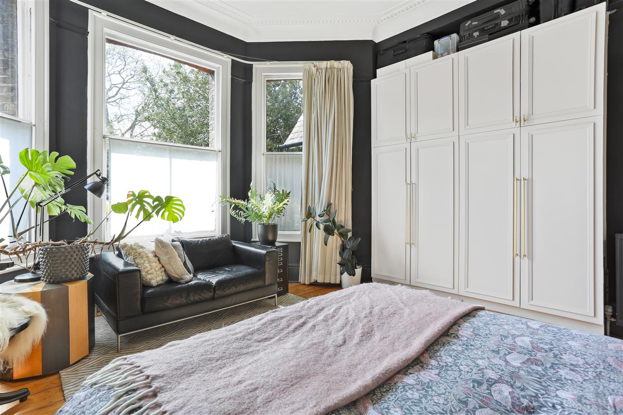 2 bed flat for sale in Carleton Road  - Property Image 10