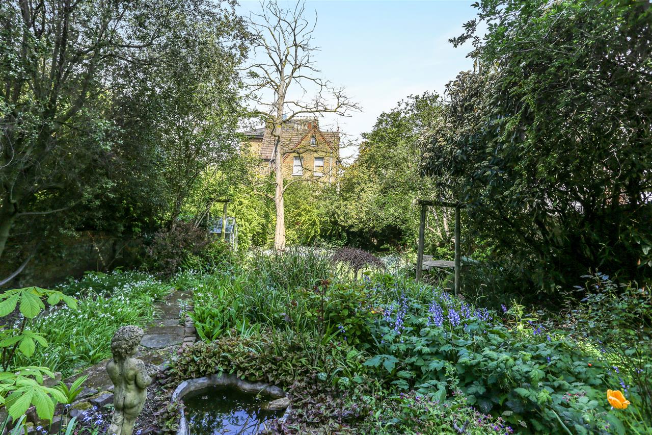 2 bed flat for sale in Carleton Road  - Property Image 19