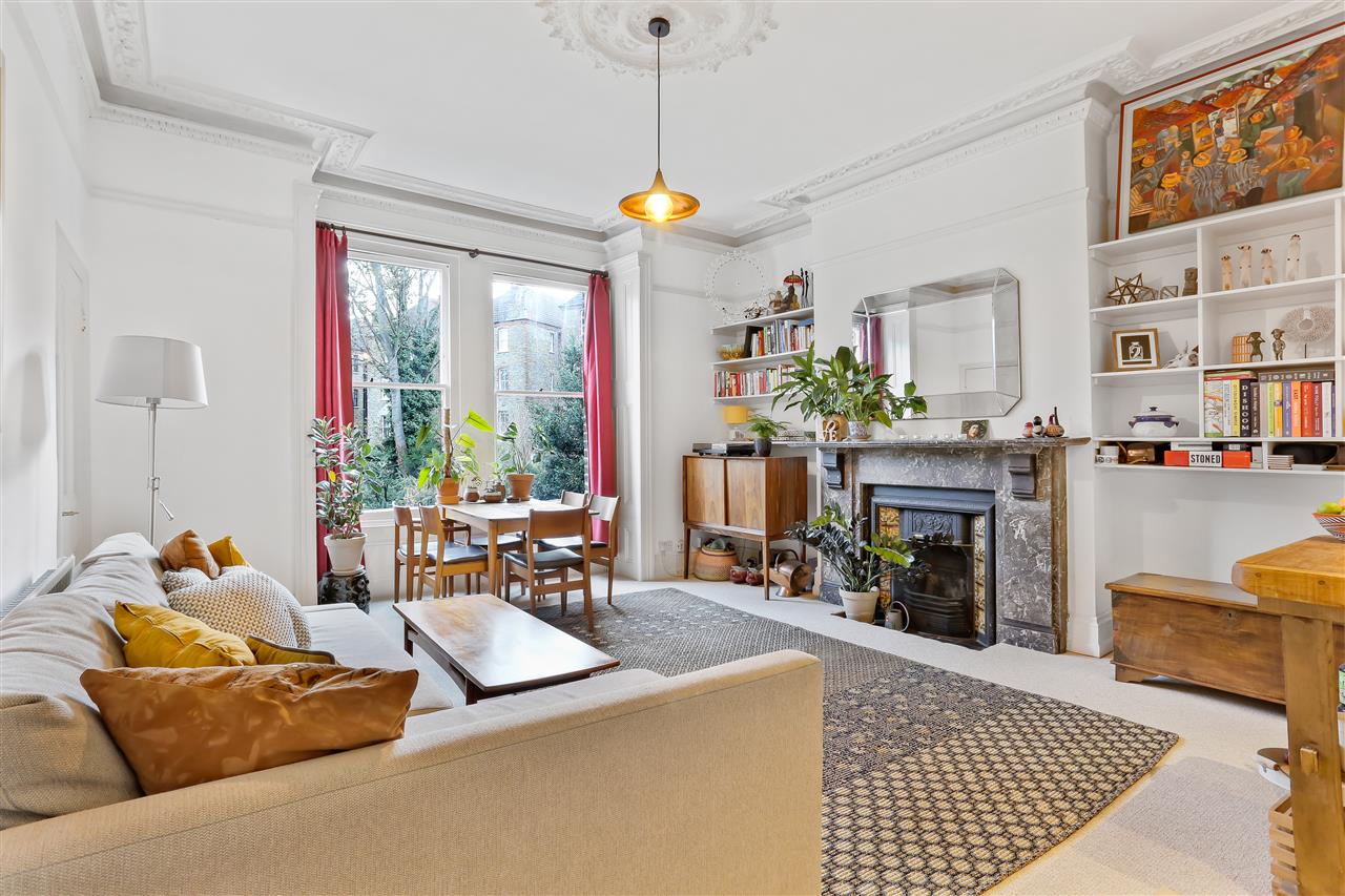 2 bed flat for sale in Dalmeny Road 2