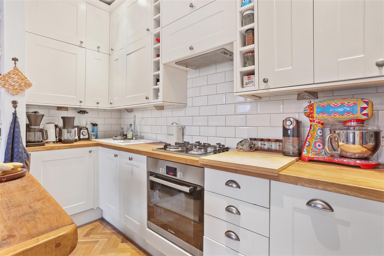 2 bed flat for sale in Dalmeny Road  - Property Image 10