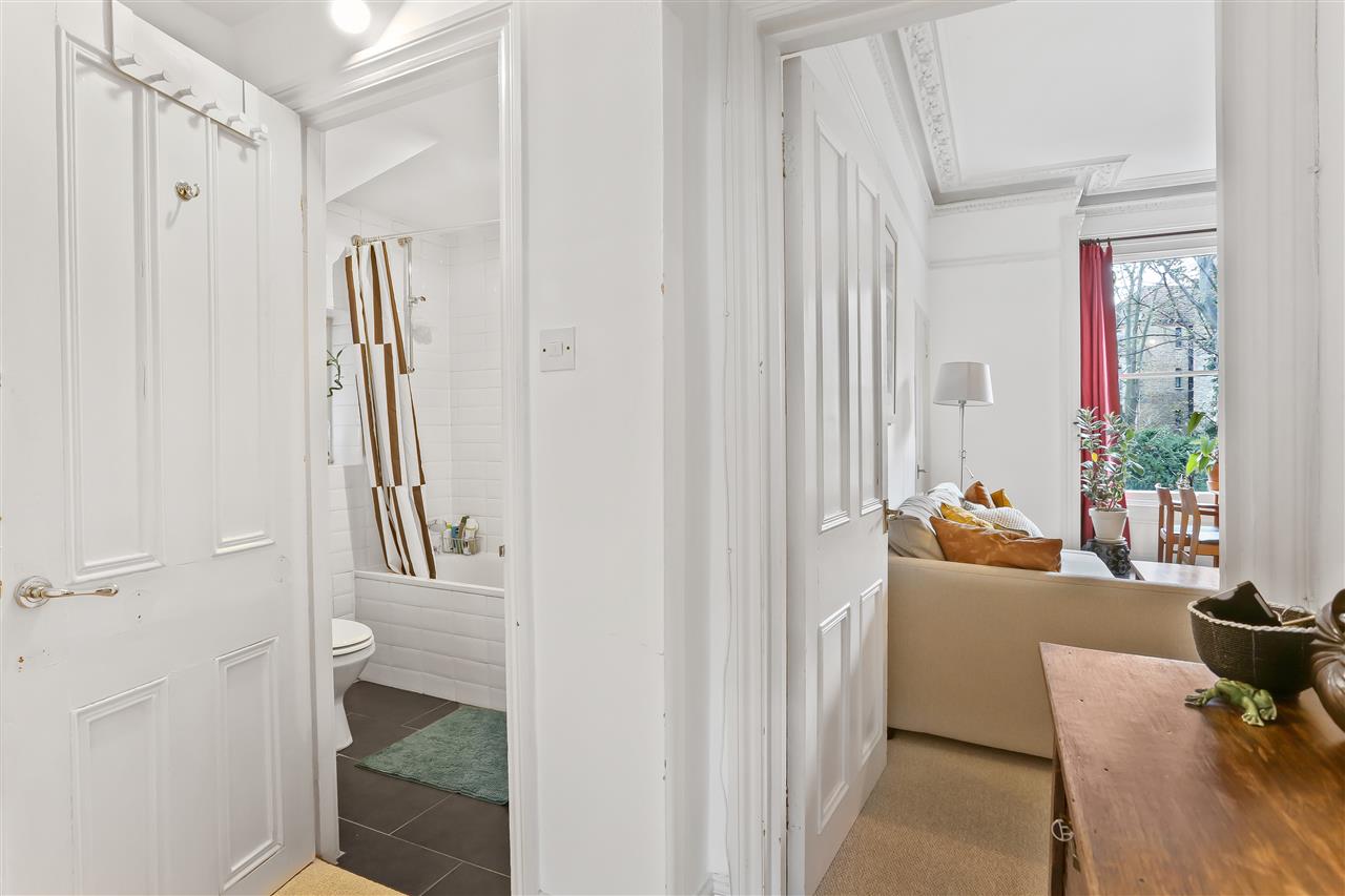 2 bed flat for sale in Dalmeny Road 14