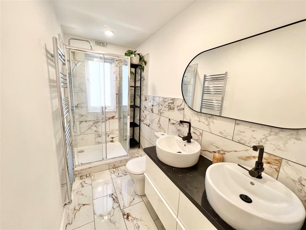 1 bed flat for sale in Lady Margaret Road 4