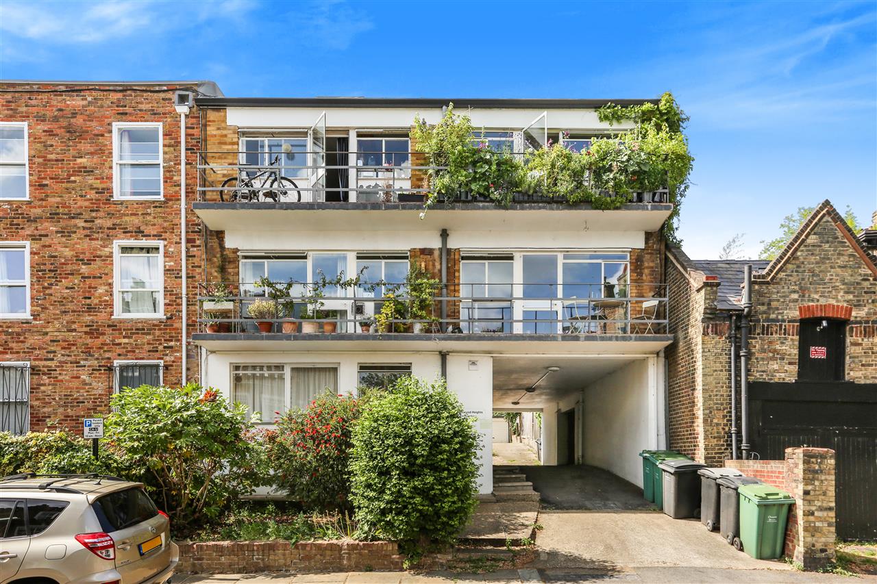 2 bed flat for sale in Chetwynd Road  - Property Image 1