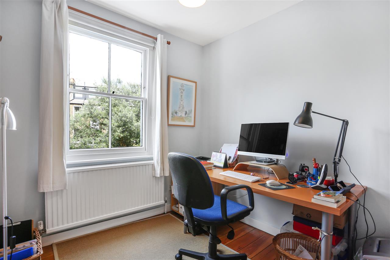 5 bed terraced house for sale in Celia Road  - Property Image 18