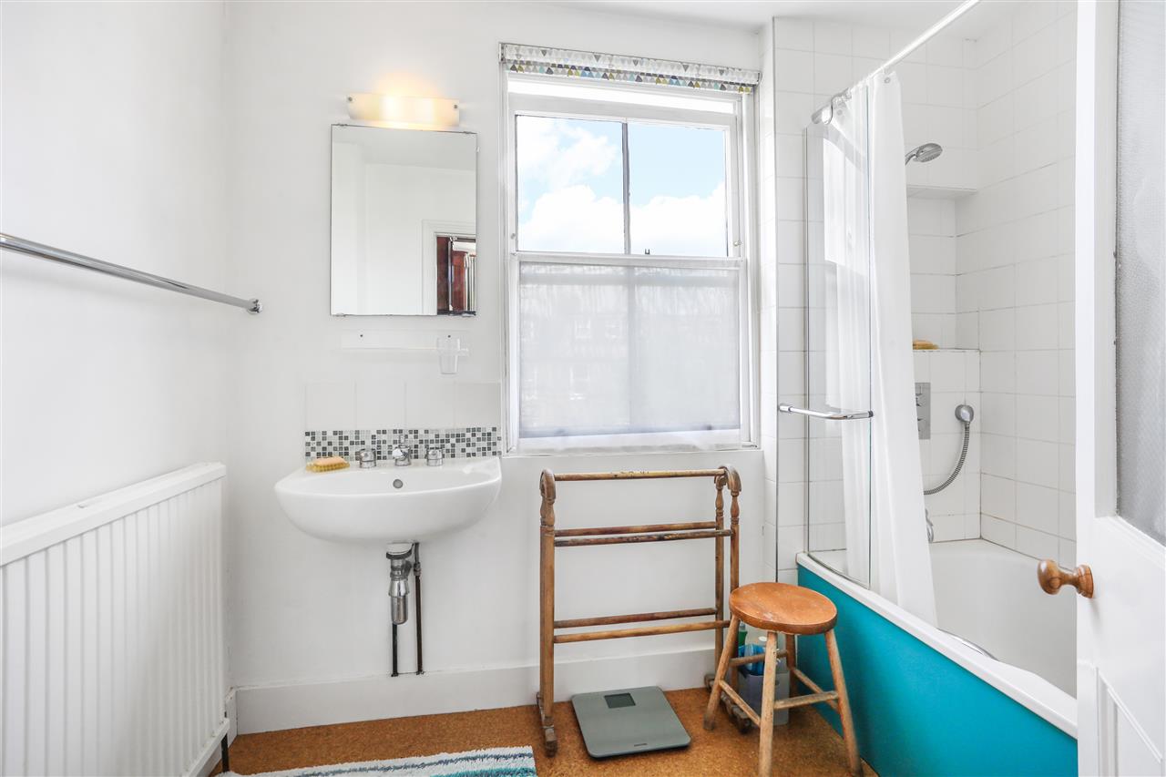 5 bed terraced house for sale in Celia Road  - Property Image 20