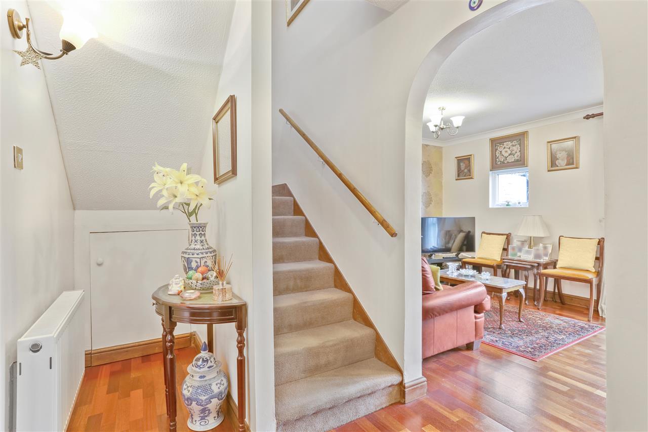 3 bed terraced house for sale in Bredgar Road  - Property Image 16