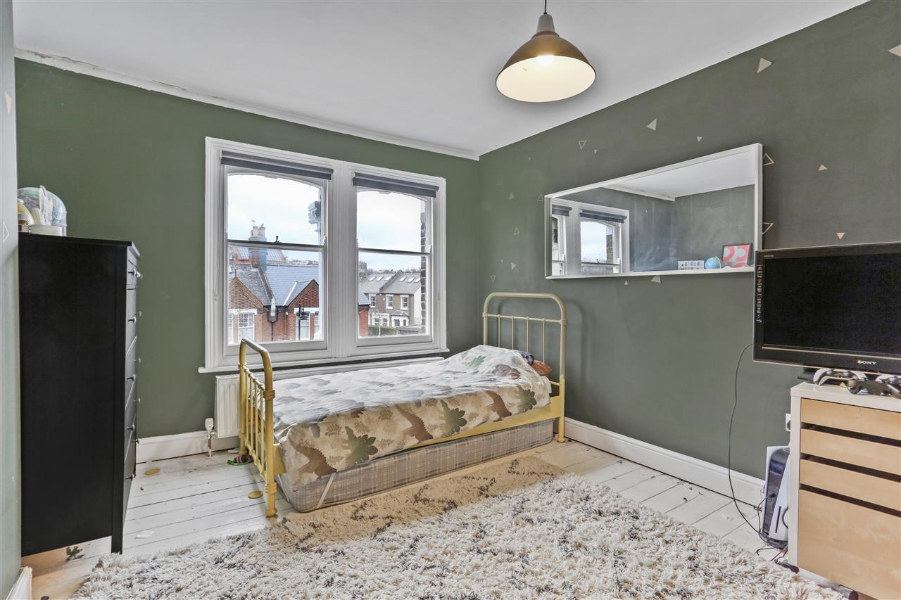 5 bed terraced house for sale in Tytherton Road  - Property Image 8