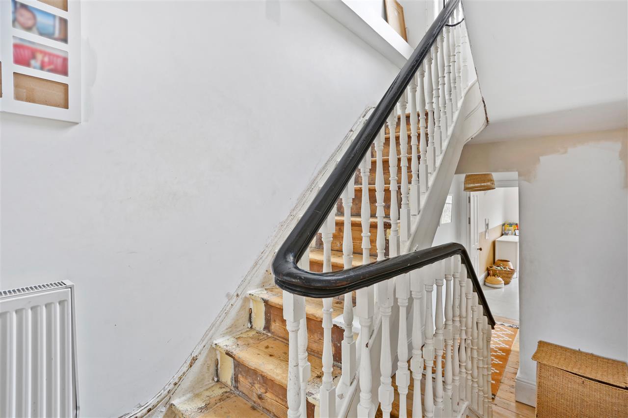 5 bed terraced house for sale in Tytherton Road 22