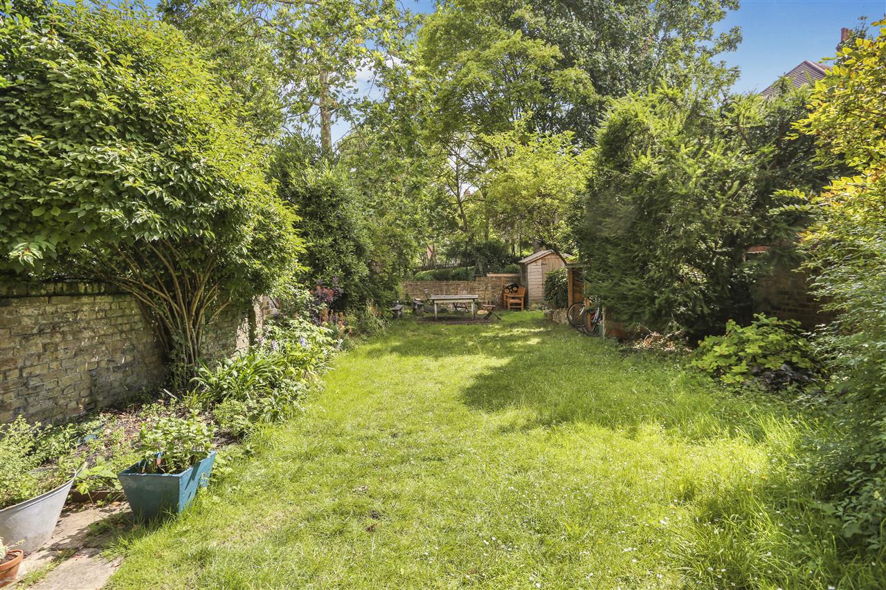 2 bed flat for sale in Dalmeny Road  - Property Image 9