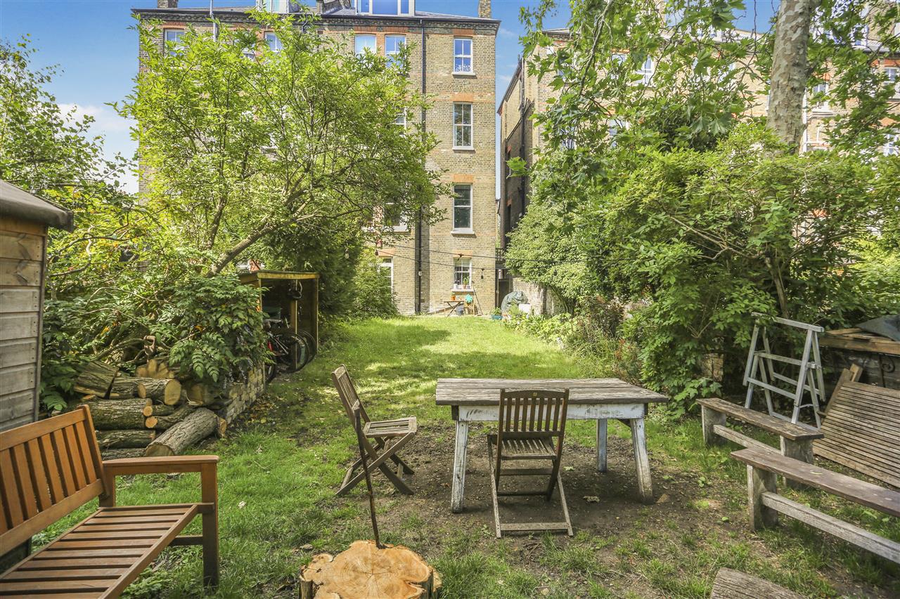 2 bed flat for sale in Dalmeny Road  - Property Image 16