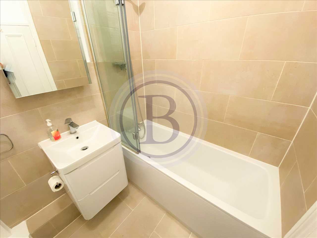 1 bed flat to rent in Camden Road 12