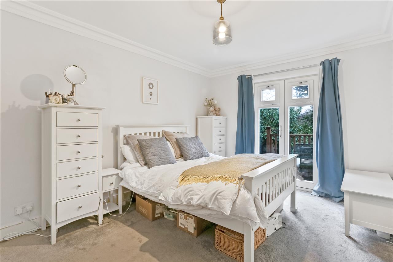 2 bed flat for sale in Tufnell Park Road  - Property Image 2