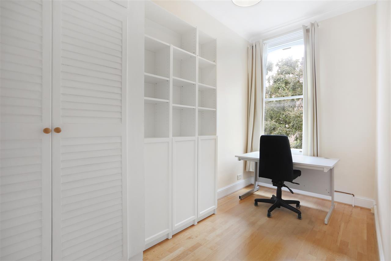 2 bed flat for sale in Mercers Road 10