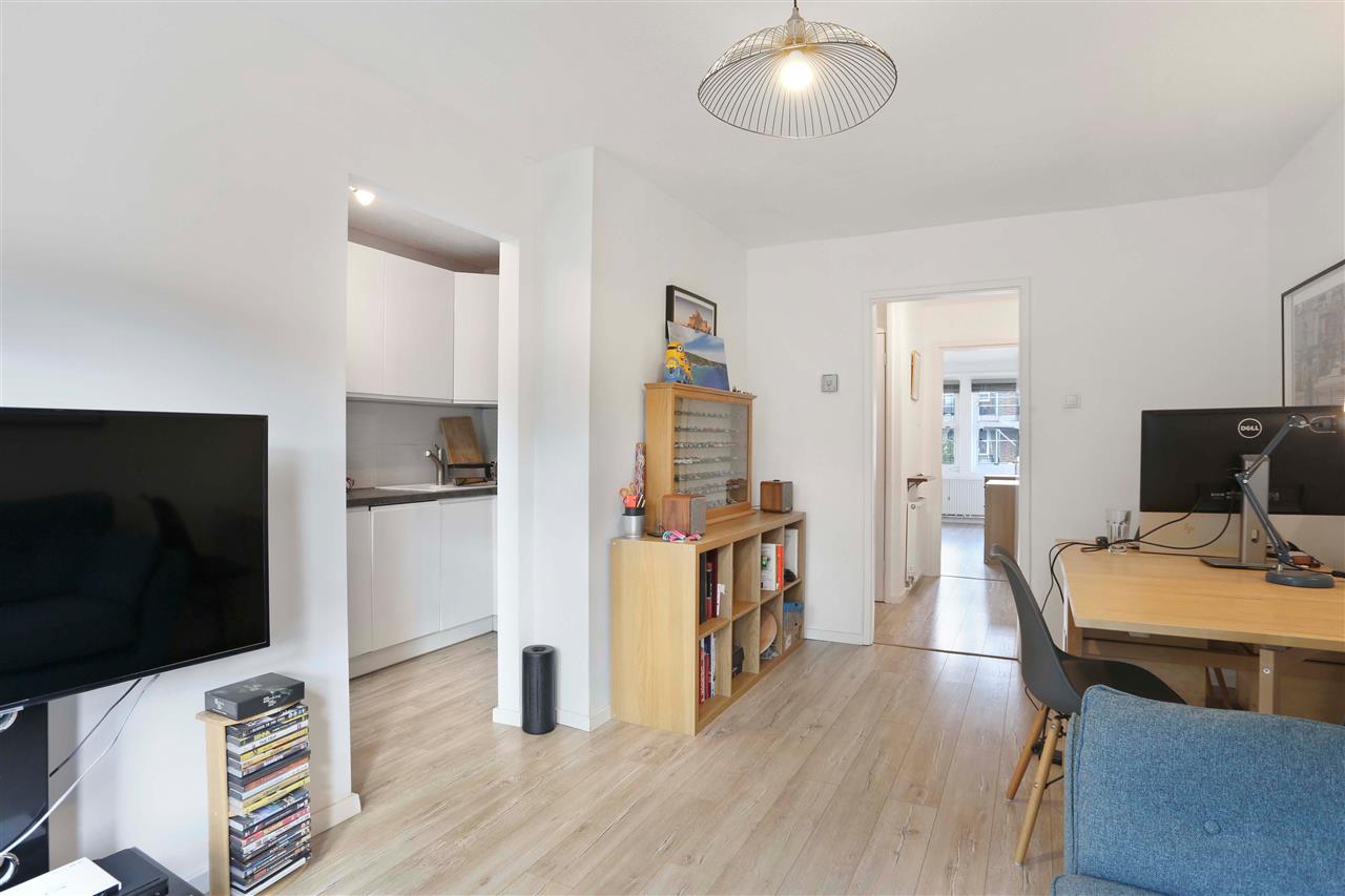 1 bed flat for sale in Warrender Road  - Property Image 5
