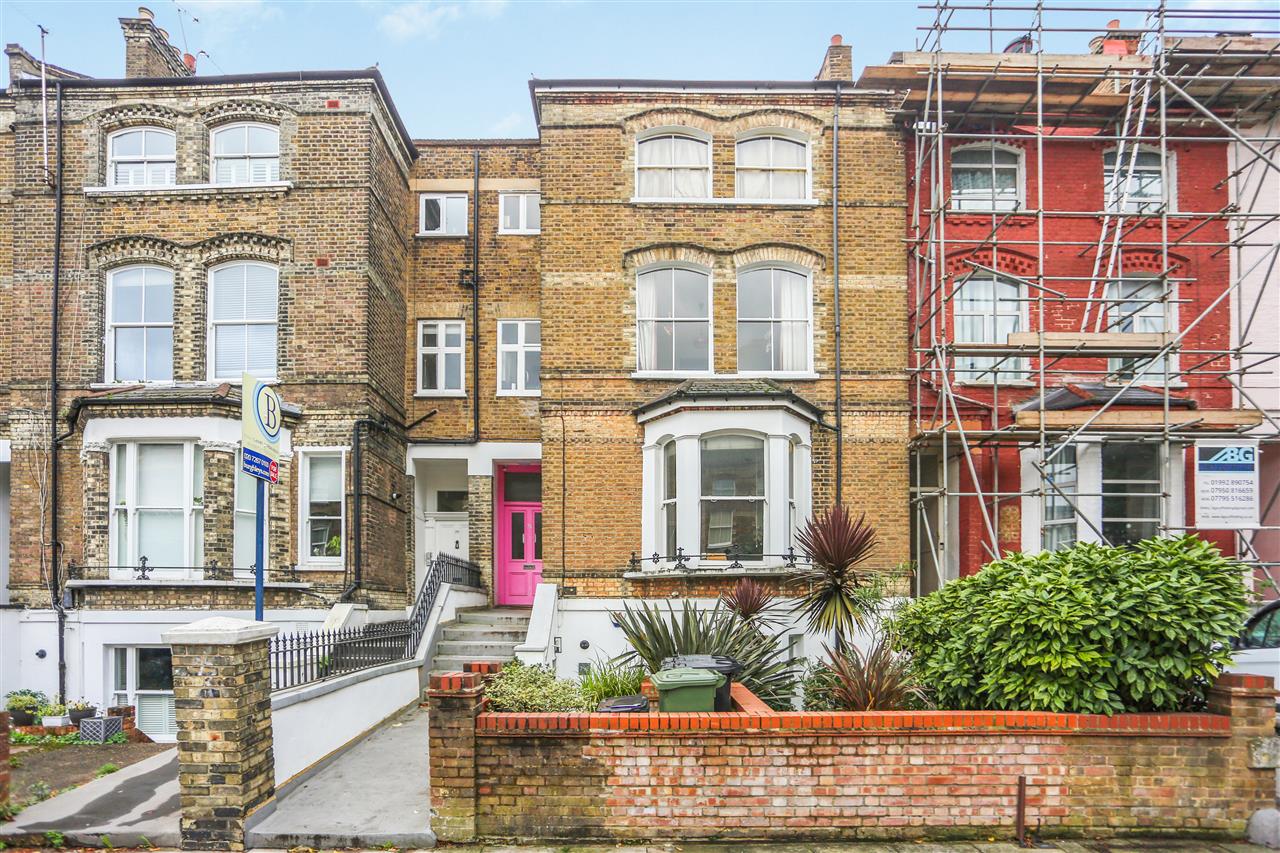 2 bed flat for sale in Tufnell Park Road  - Property Image 7