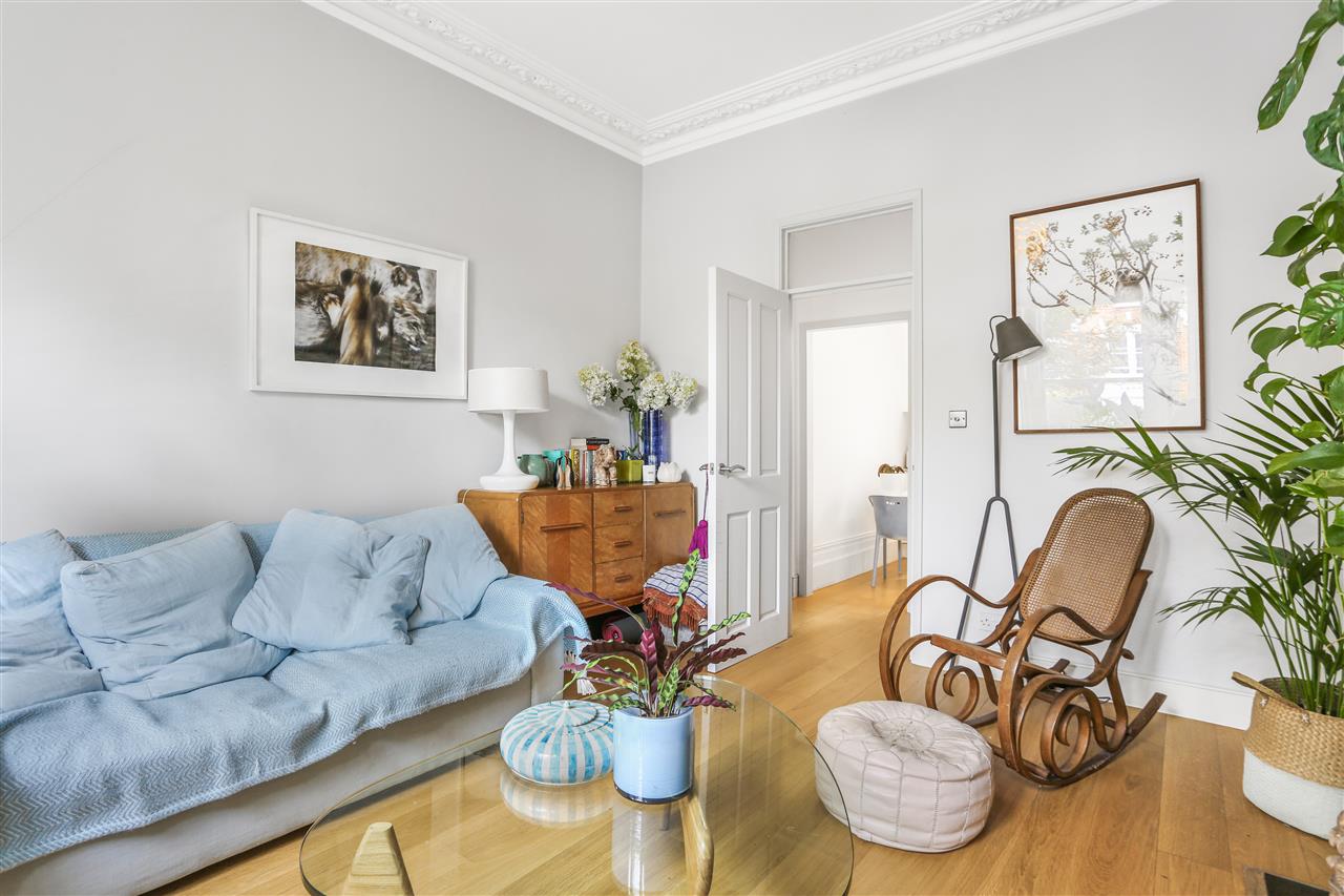 1 bed flat for sale in Mercers Road 5