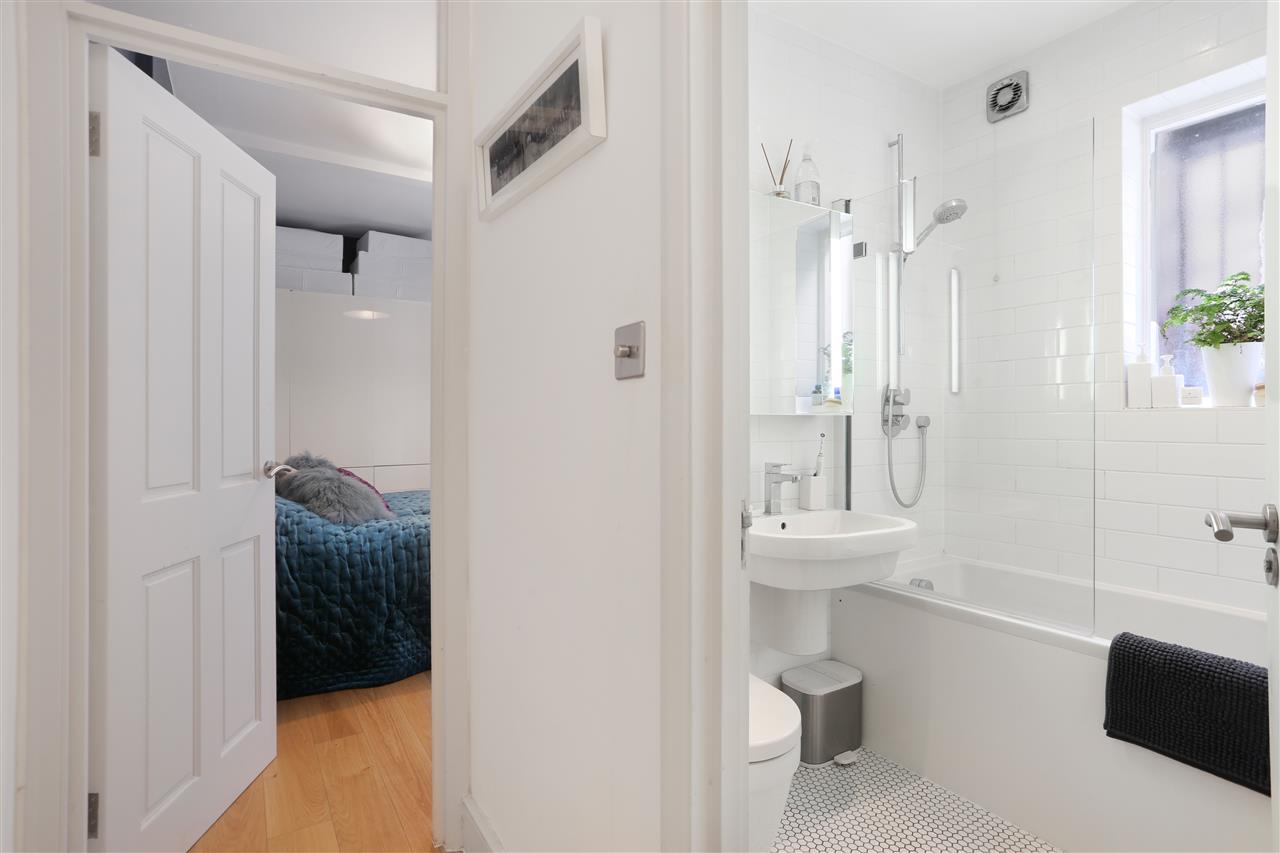 1 bed flat for sale in Mercers Road 14