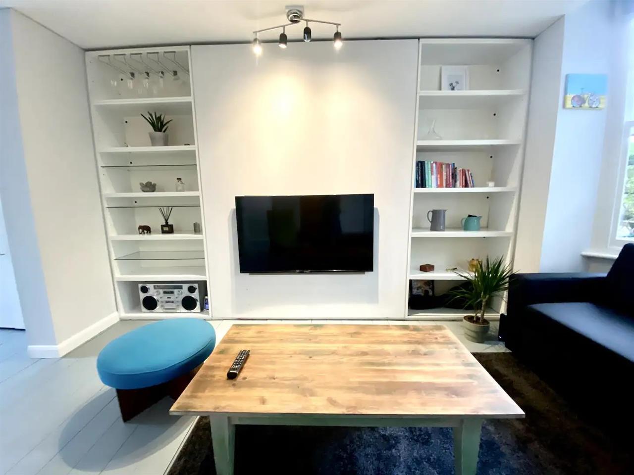 1 bed flat for sale in Southcote Road 10