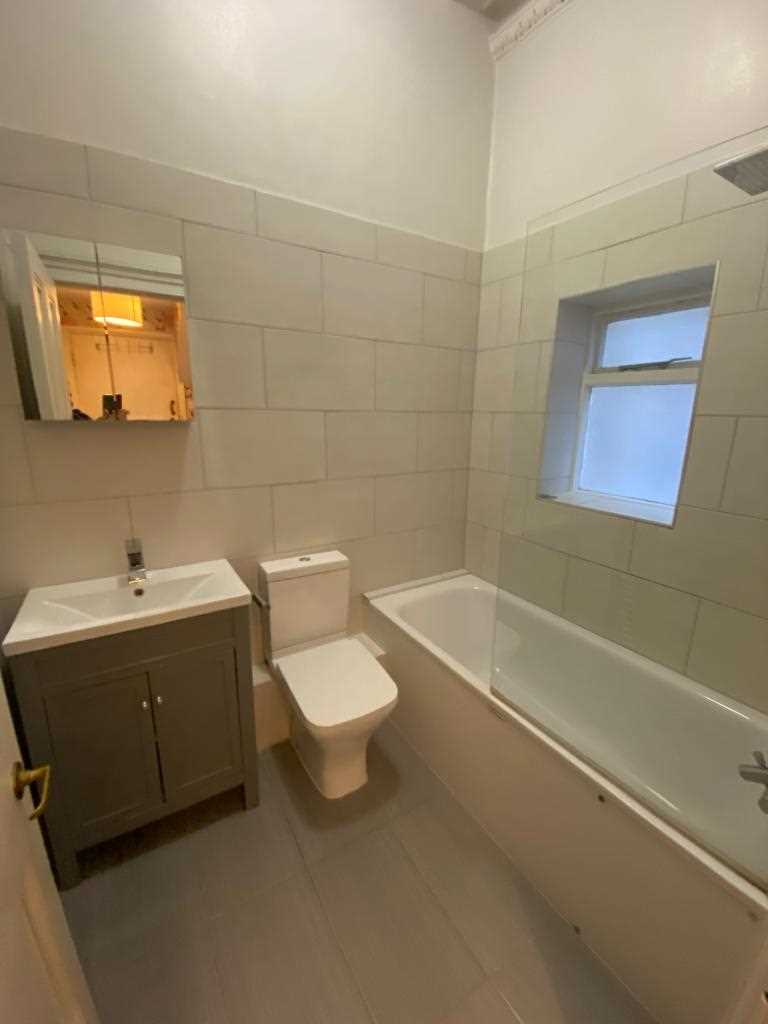 1 bed flat to rent in Dalmeny Road 7