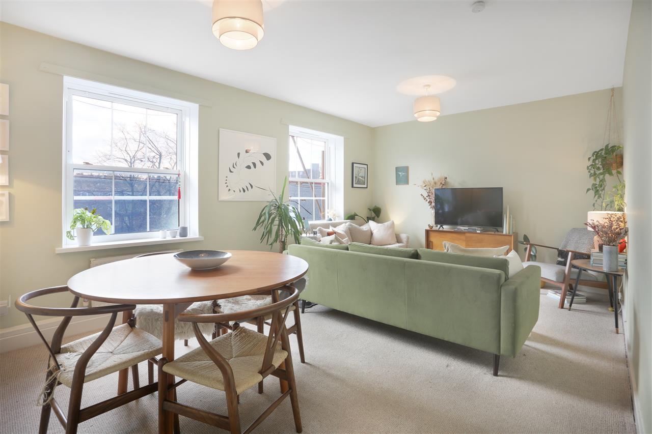 3 bed flat for sale in Chambers Road 5