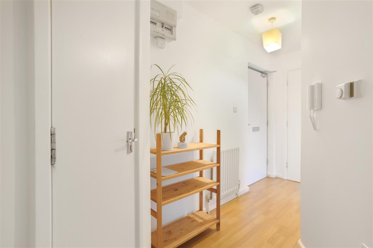 1 bed flat for sale in Dalmeny Avenue  - Property Image 8