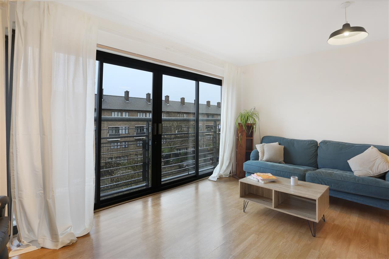 1 bed flat for sale in Dalmeny Avenue 8